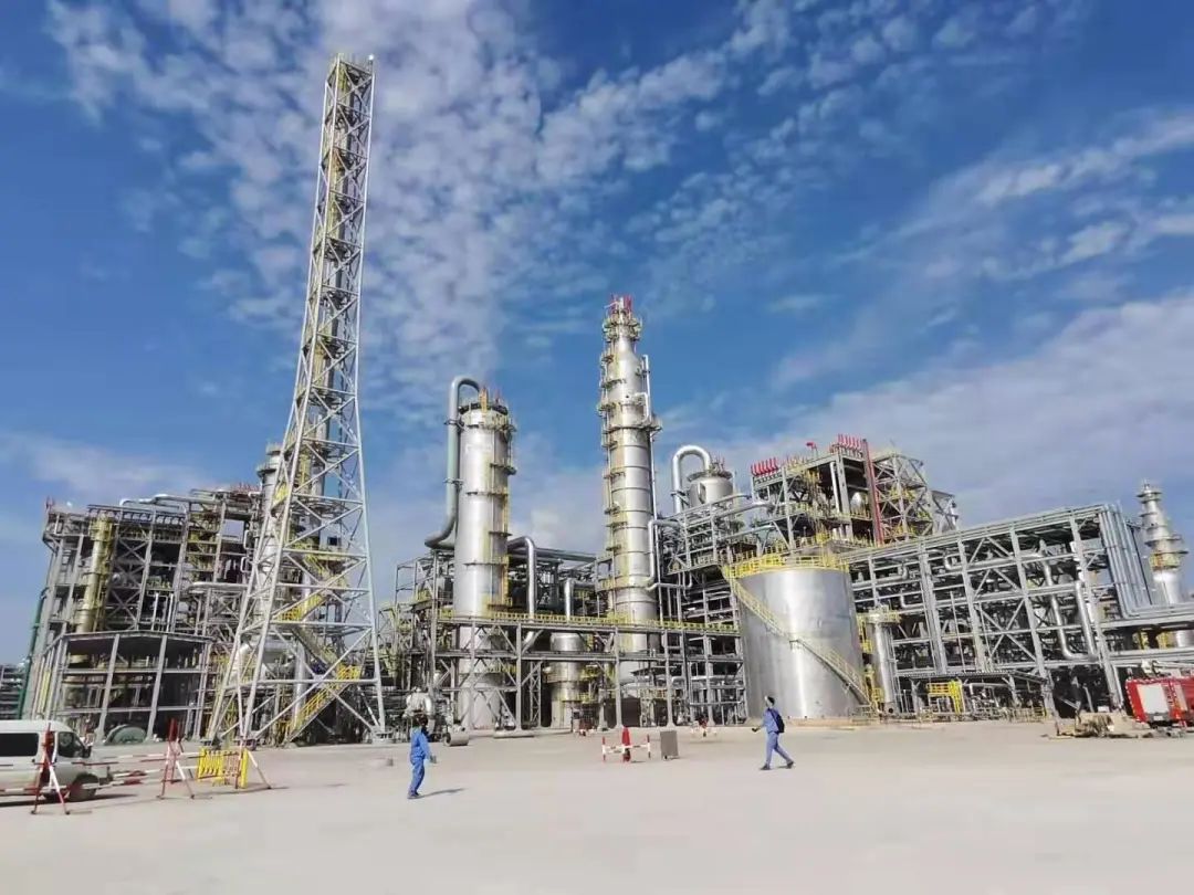 净利润下滑百亿的荣盛石化，为什么获得沙特阿美的青睐？