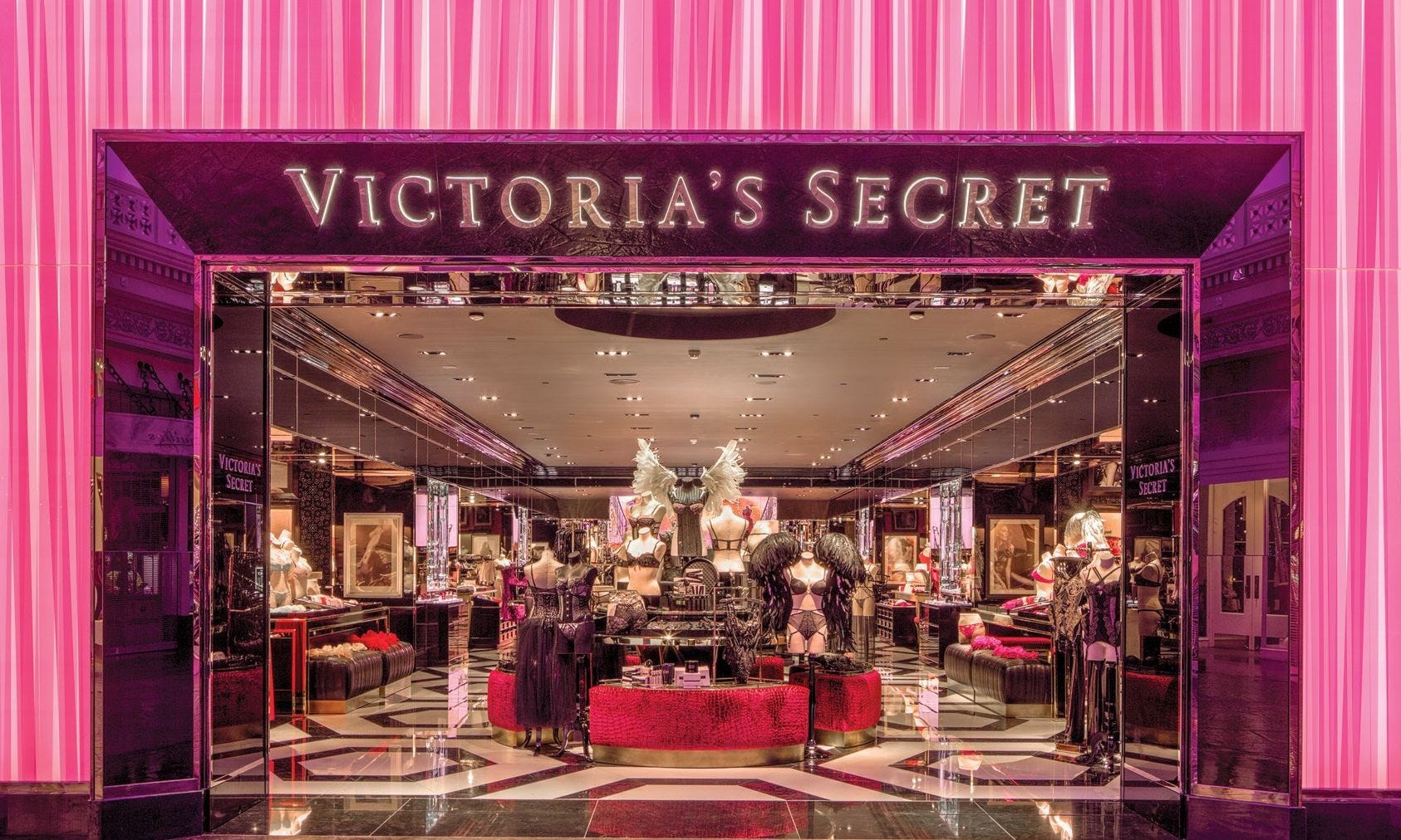 没人为“性感”买单了？维密把北京首店都关了