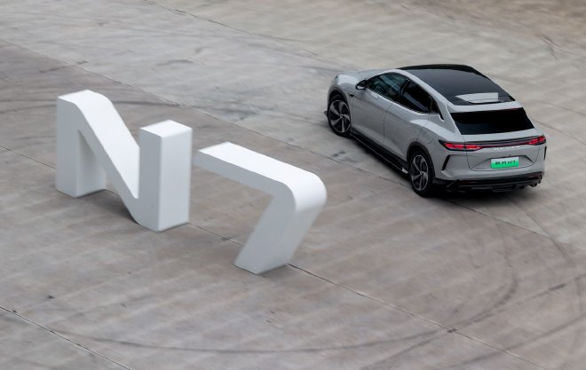 腾势N7全球上市，30.18万起售，目标替代BBA？