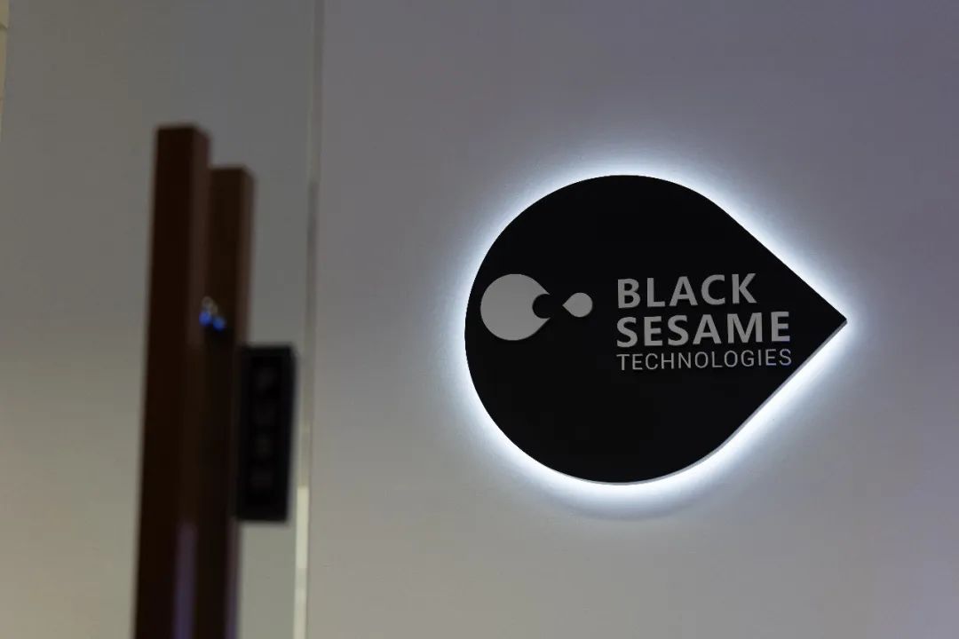 腾讯、小米加码！黄冈学霸押中资本市场160亿“真题”？