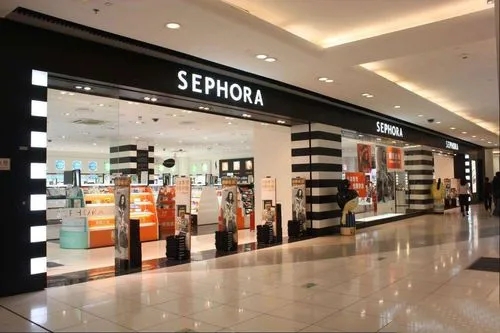 背靠LVMH，丝芙兰无法摆脱中年危机