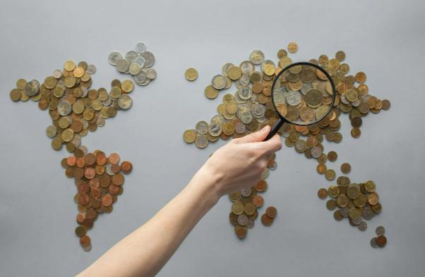 交银施罗德上半年净利润降幅4%，周中旗下基金亏损高达38%