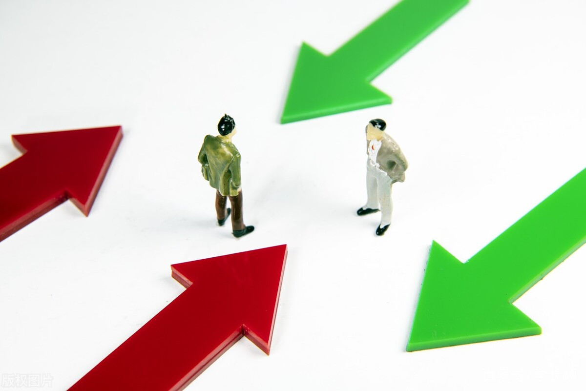 桑拿龙头换帅，“中国巴菲特”难寻下一个比亚迪？