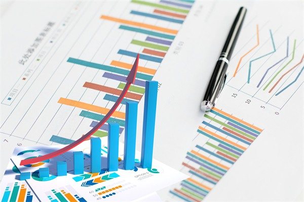 东北985，会议室坐满了人民币VC