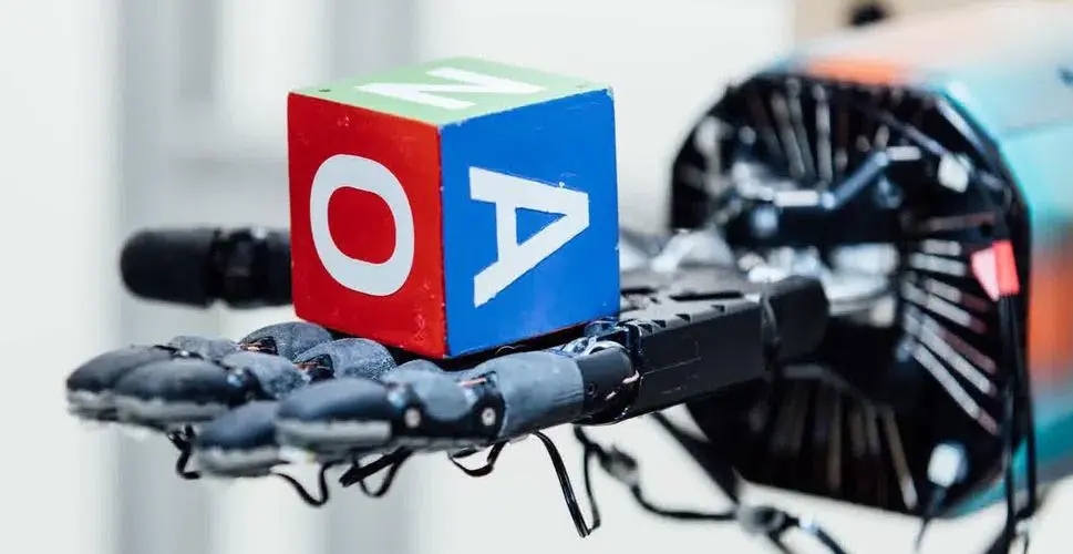 商业化能力爆发，OpenAI年入13亿美金