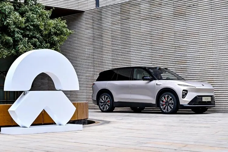 蔚来李斌回应裁员传闻，公司将减少10%左右岗位