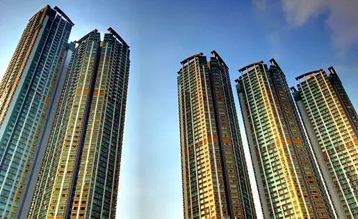 狂亏20亿,又一巨头卖楼自救:1年卖4次