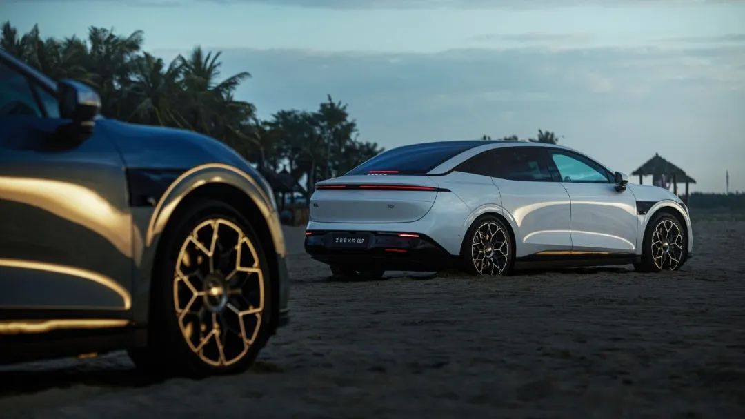 抢了小米造车风头，但极氪007依然难解极氪“困局”？