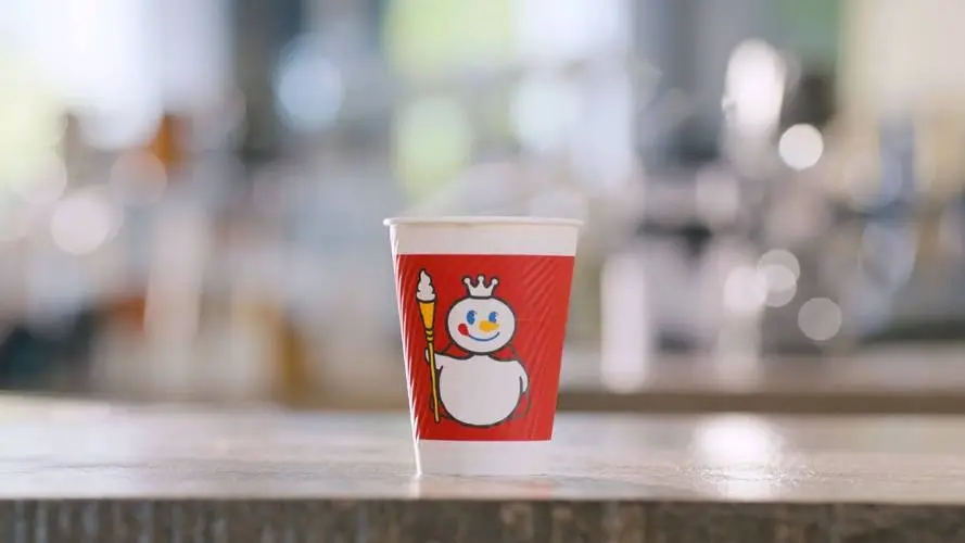 蜜雪冰城，弃掉一子