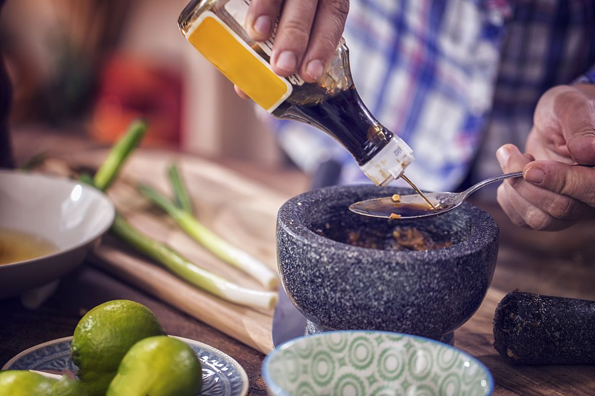 海天跌倒，千禾吃饱