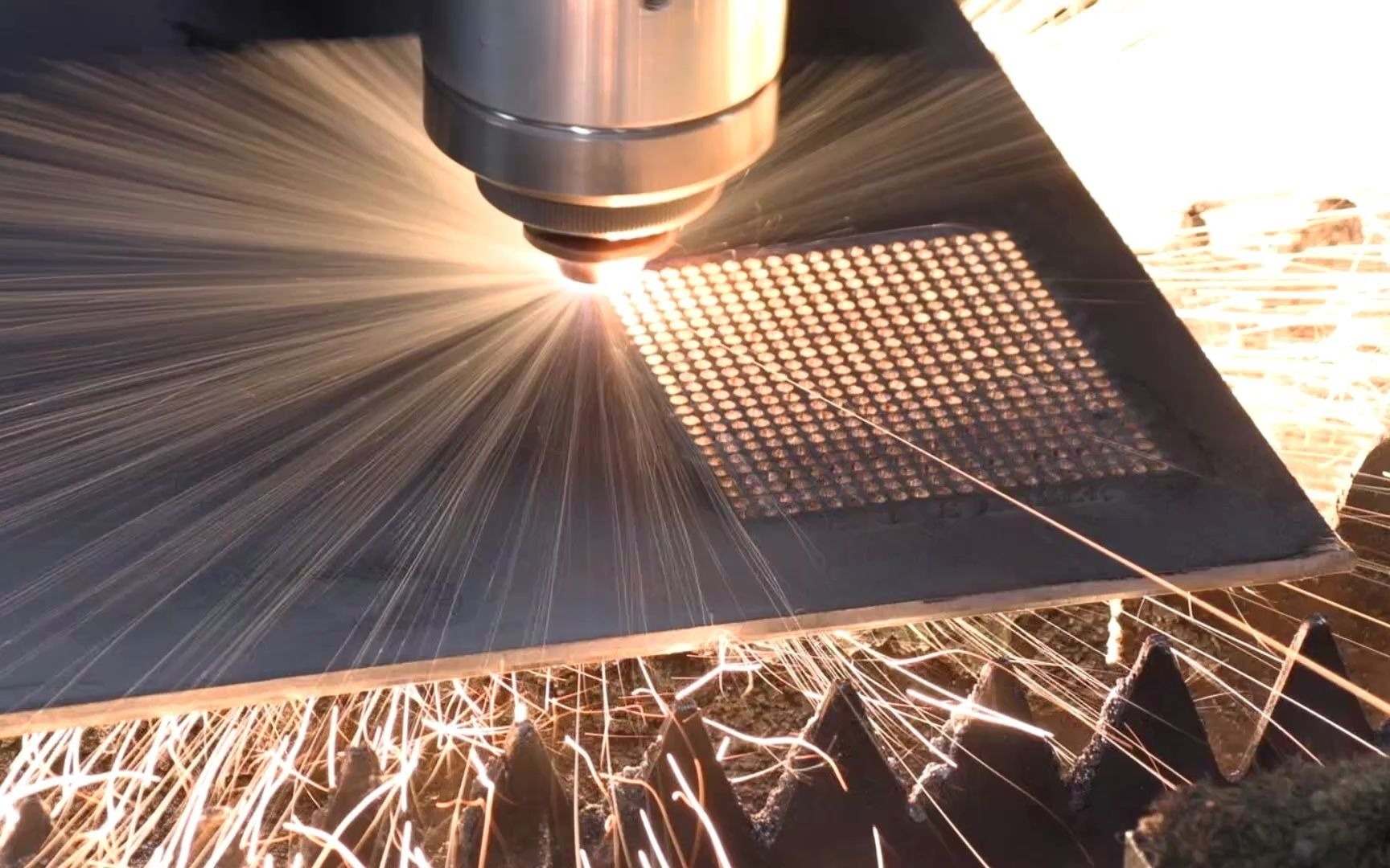 大族激光背后富豪拆家失败，对赌大限不足3年