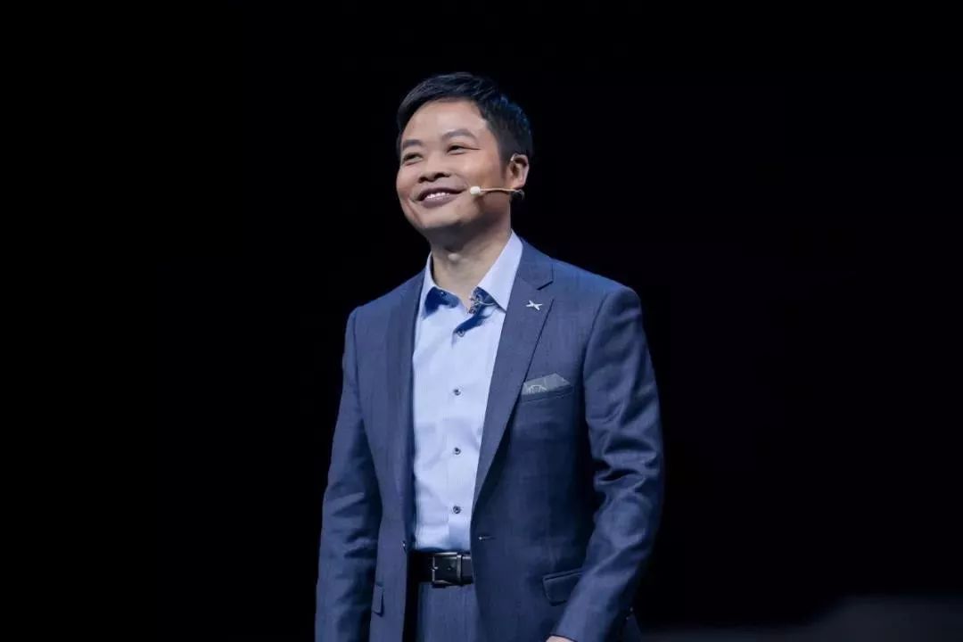 何小鹏发开工信：AI技术年度投入35亿元，3年规划约30款车