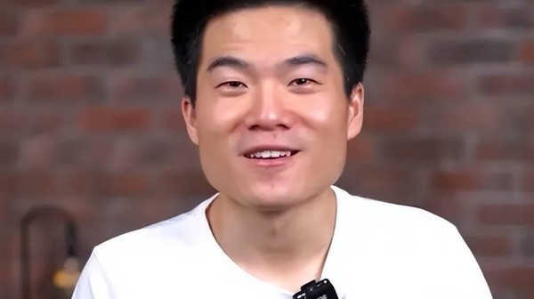 董宇辉：微博已清空，曾表态“天然反感热搜”