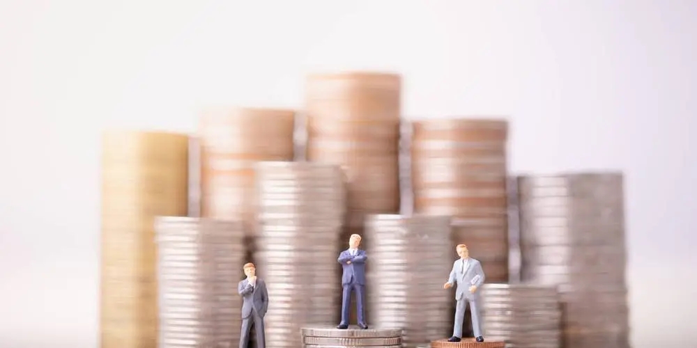 粉笔：2023年营收30.2亿元，经调整利润4.5亿元同比涨134.1%