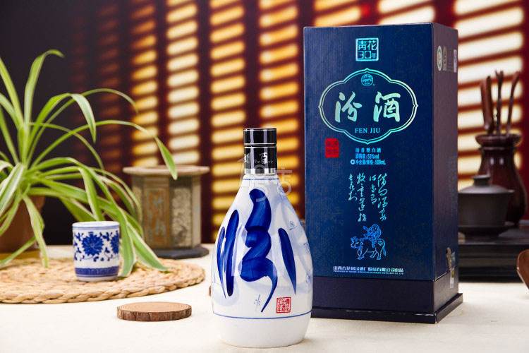 山西汾酒冲击“白酒老三”有戏吗？华润减持套现21亿