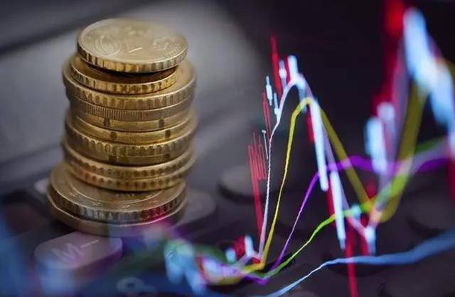 华安基金蒋缪旗下基金一拖九，高位持有三角防务引质疑