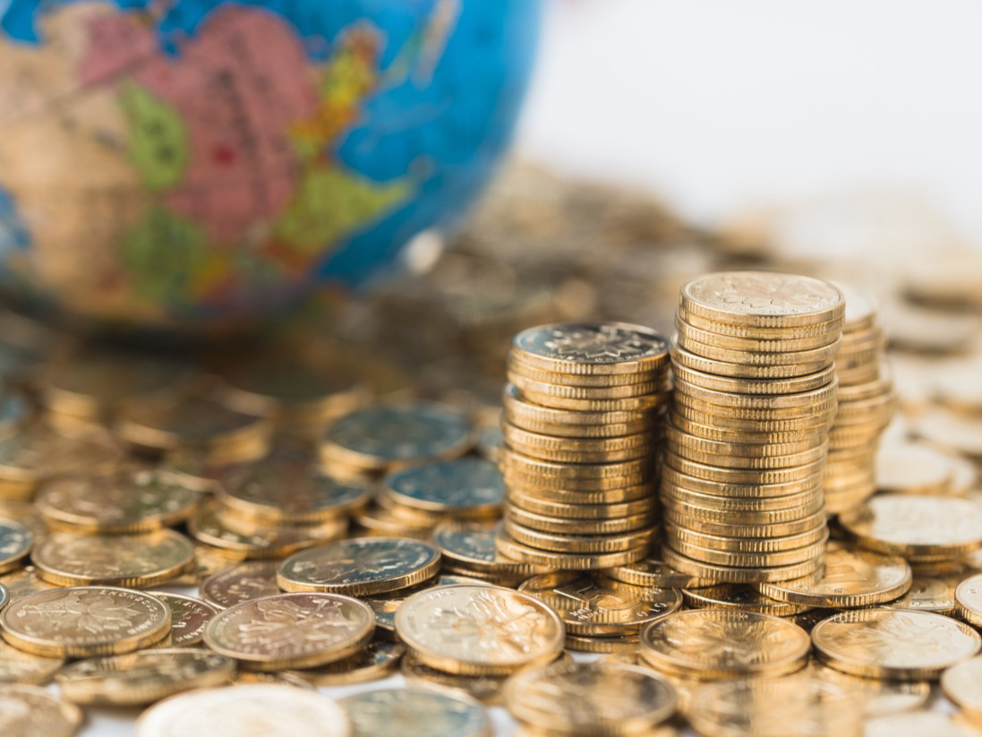 4年亏400亿，2025年第一个退市首富出现