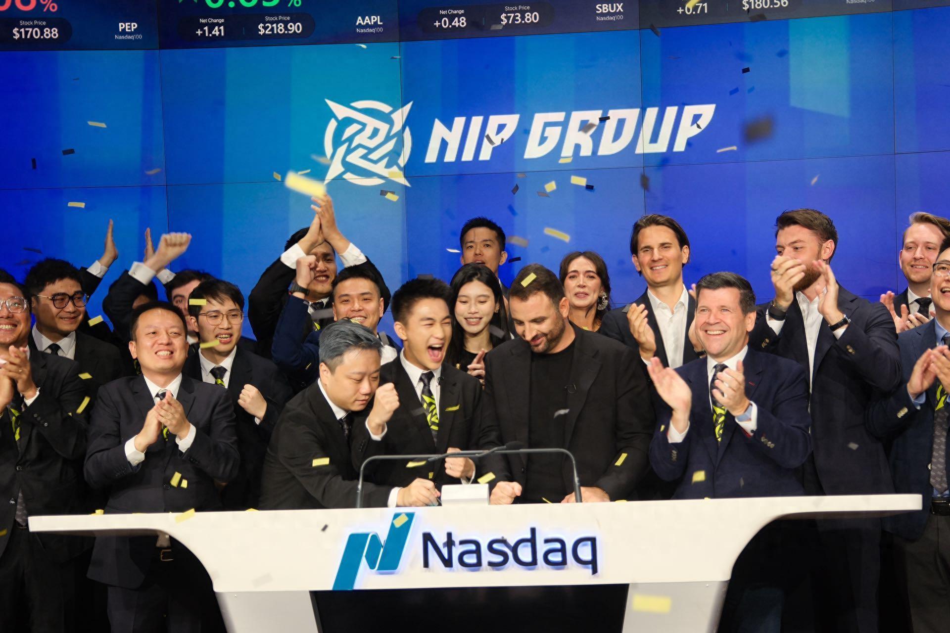 何猷君纳斯达克敲钟，“首富之子”的电竞生意谁赢？