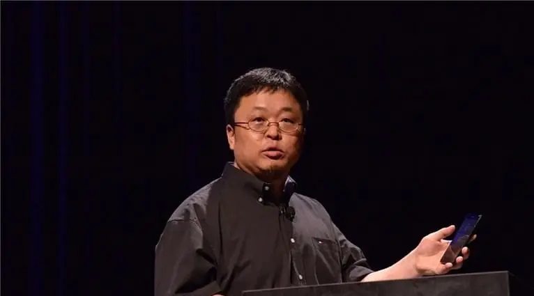 被悟空出行CEO炮轰“六大恶行”,罗永浩回应:求转发,等起诉