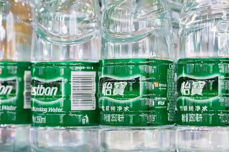 华润饮料敲钟！杨扬、刘诗雯助阵华润第18个IPO