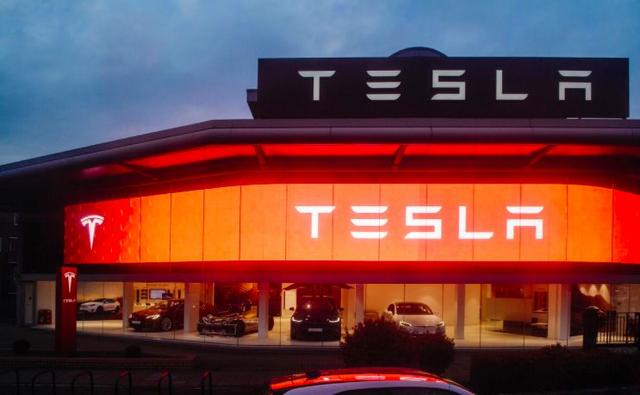 特斯拉新一轮OTA升级，或为FSD正式入华提前部署