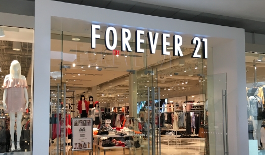 年销290亿，90后最爱的潮牌，破产了