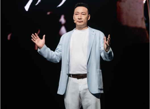 荣耀400系列发布，全维度升级，轻旗舰定位冠绝同档