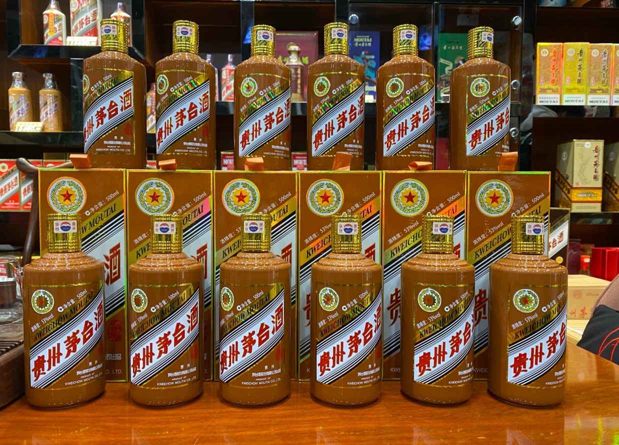 茅台再换帅:五年四次掌门更迭,白酒巨头迎周期大考?