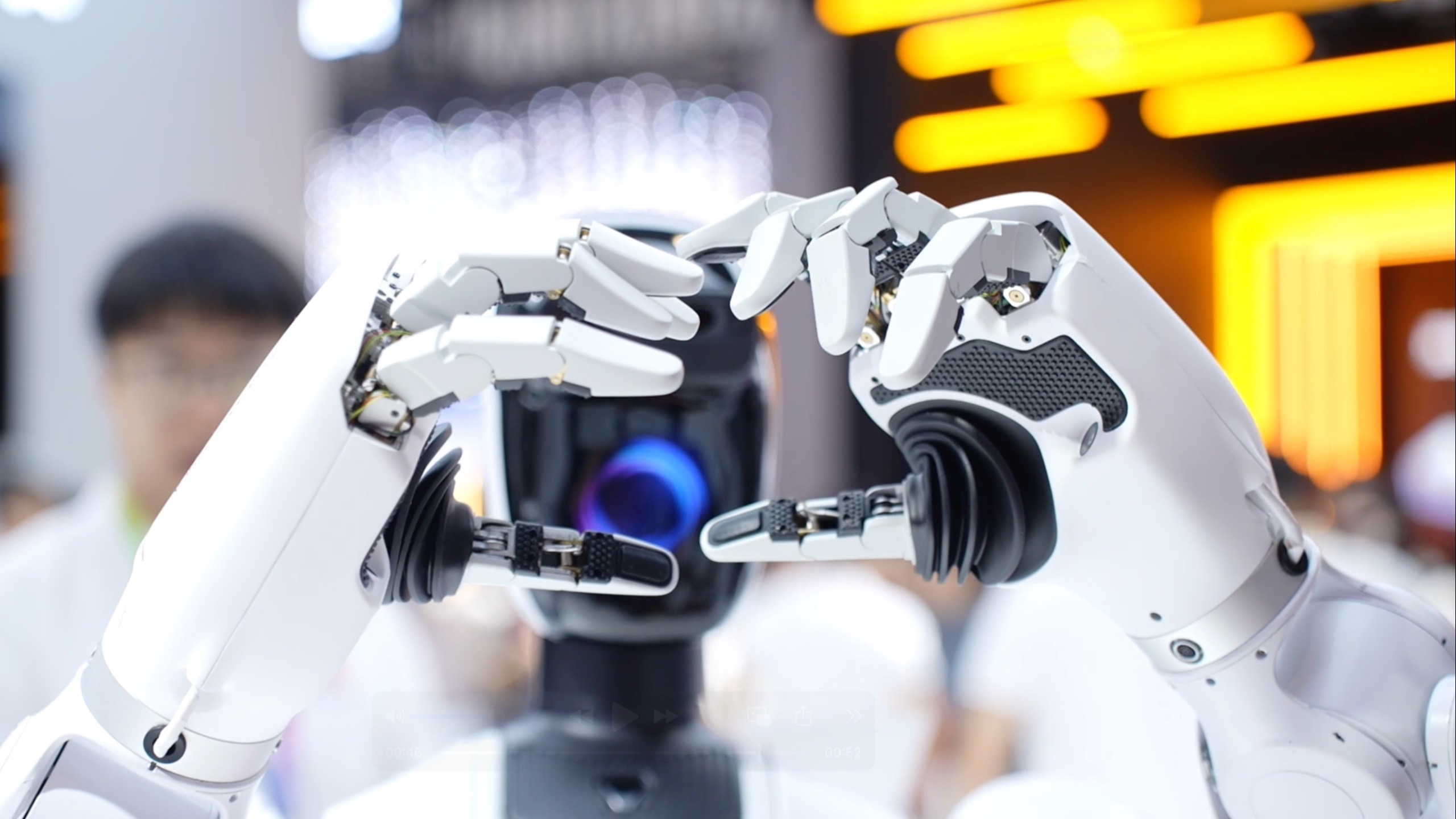 构建物理世界基础模型，自变量机器人获红杉、深创投等10亿元投资