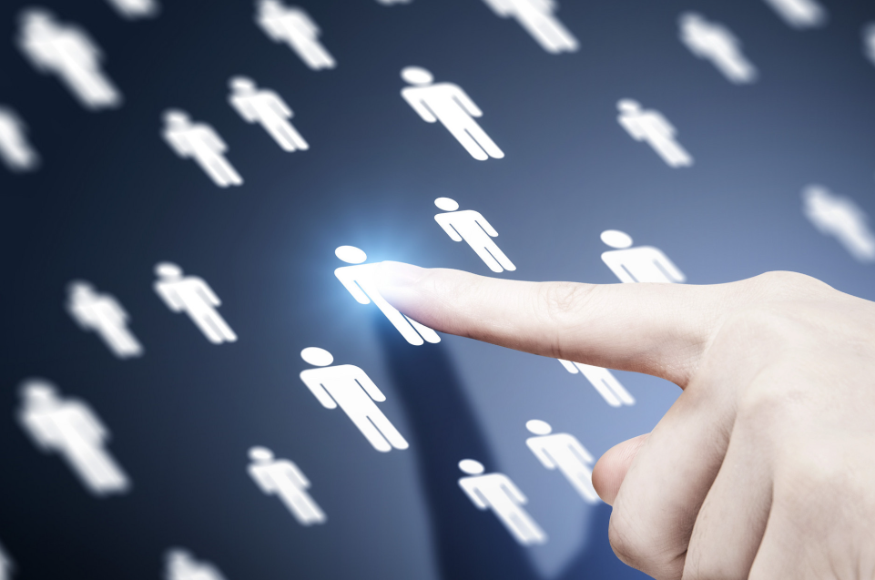 VC开始从豆包挖人了