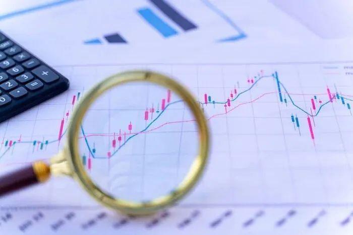 东方城镇消费主题年内下跌超20%,双基金经理造就同类排名倒数前十?