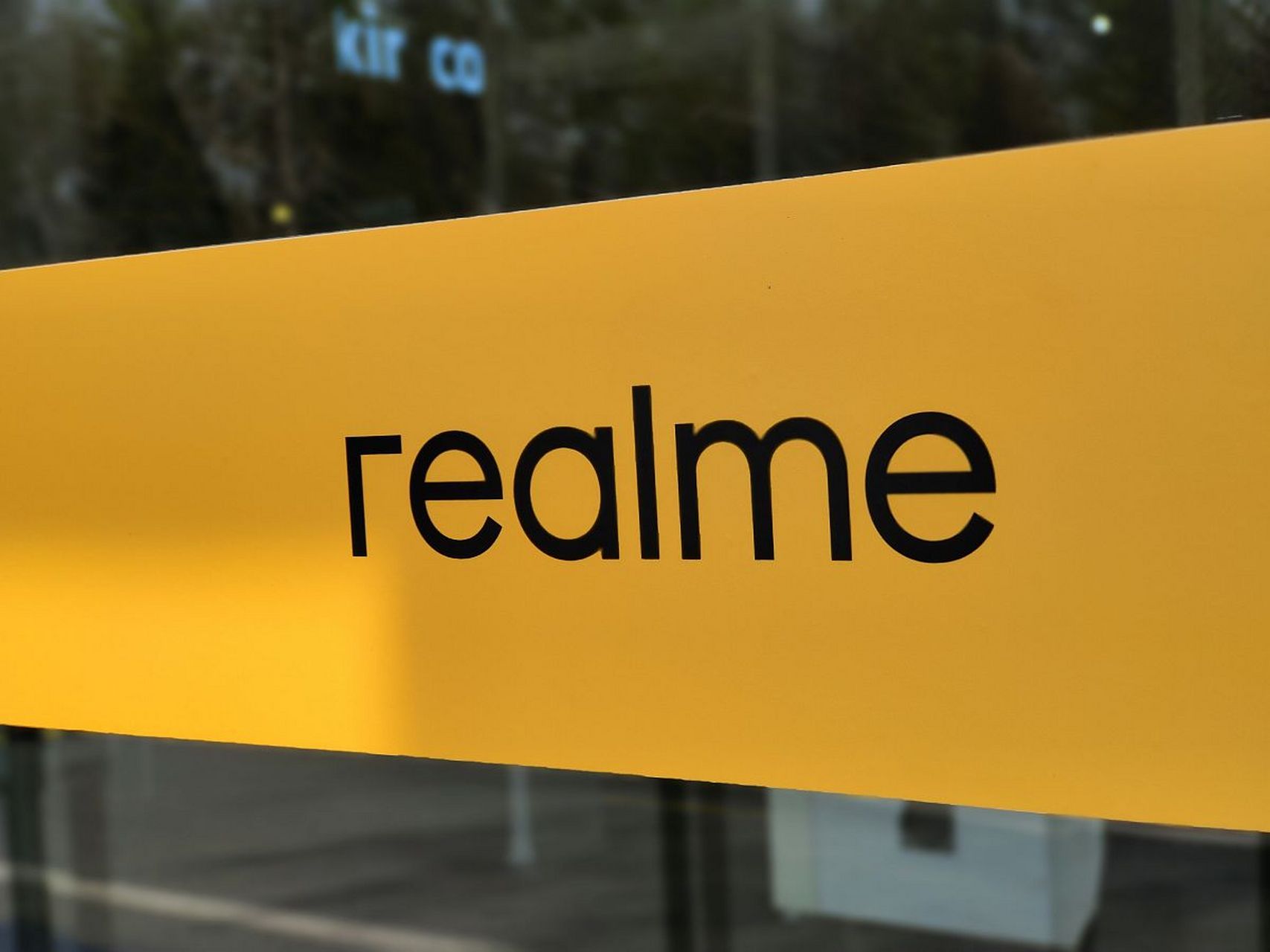 Realme按下“暂停键”，OPPO的“弃车保帅”