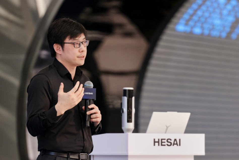 禾赛发布Kosmo：不止做激光雷达，它要为物理AI造真实世界的数据底座
